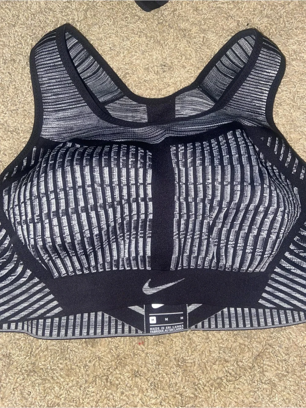 Nike Black & Gray Patterned Seamless Sports Bra